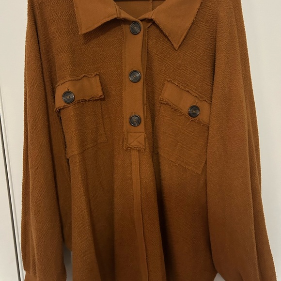 Bucketlist Top - Picture 2 of 5